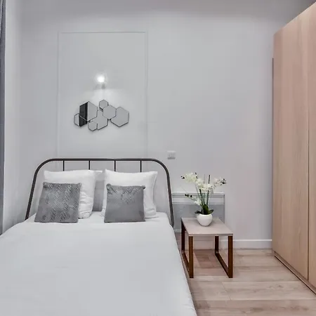 35 - Luxury Flat Grands Boulevards