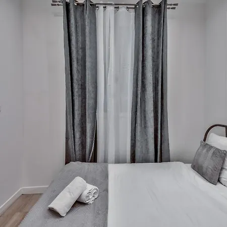 35 - Luxury Flat Grands Boulevards