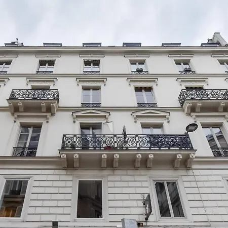 35 - Luxury Flat Grands Boulevards * باريس