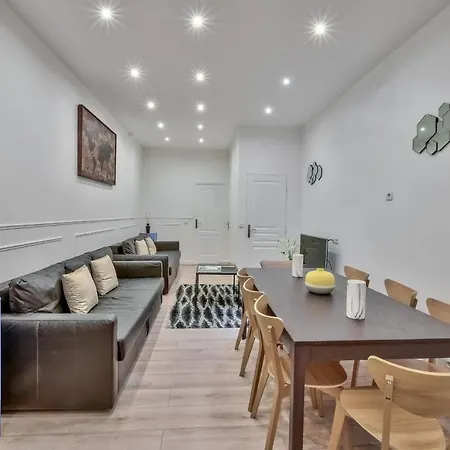 35 - Luxury Flat Grands Boulevards